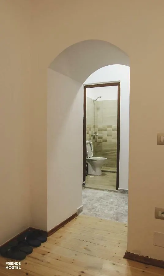 Friends' Guesthouse & Hostel Gjirokaster