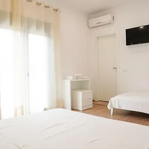3* Hotel Mega