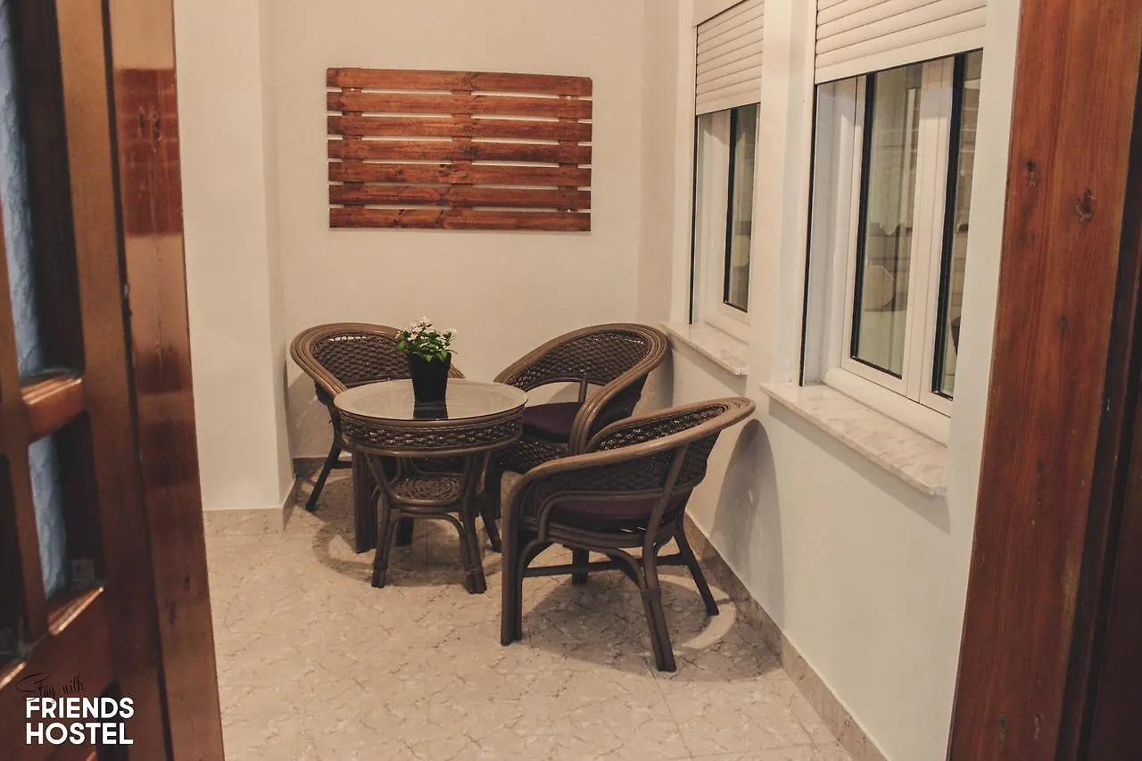 Friends' Guesthouse & Hostel Gjirokaster